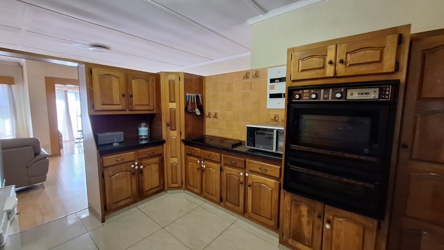 To Let 3 Bedroom Property for Rent in Dagbreek Free State